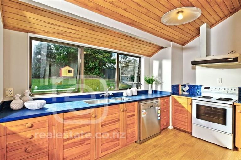 Photo of property in 41 Kennedy Avenue, Forrest Hill, Auckland, 0620