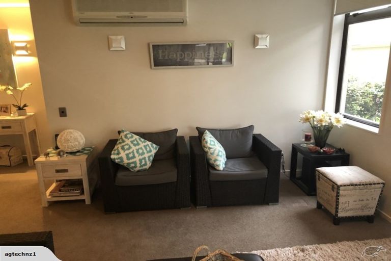 Photo of property in Vivaldi Apartments, 5/48 Marine Parade, Mount Maunganui, 3116