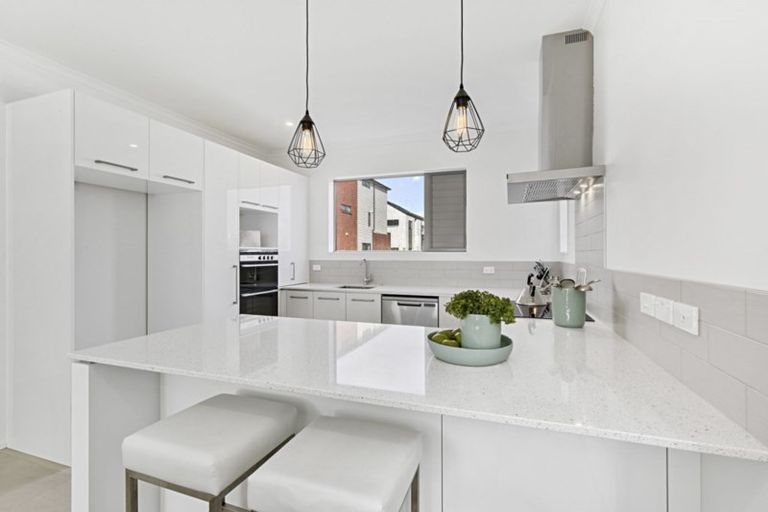 Photo of property in 9 Peihana Road, Hobsonville, Auckland, 0616