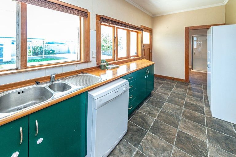 Photo of property in 28 Surrey Road, Springvale, Whanganui, 4501