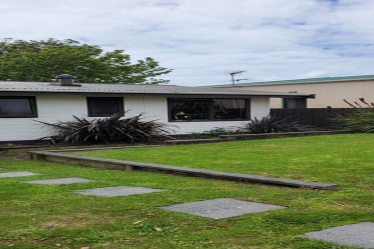 Photo of property in 8 Pararewa Drive, Whalers Gate, New Plymouth, 4310