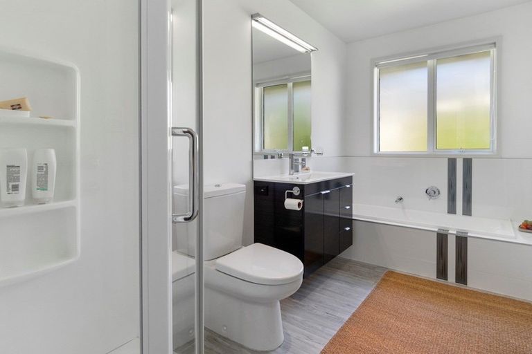 Photo of property in 49 Bathurst Crescent, Pyes Pa, Tauranga, 3112