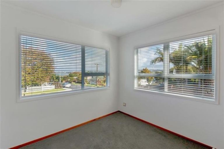 Photo of property in 4/13 Walter Street, Hauraki, Auckland, 0622