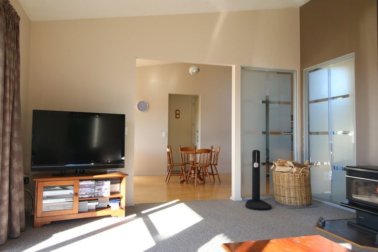 Photo of property in 30 Lucks Road, Waimate, 7980