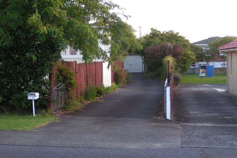 Photo of property in 2/53 Francis Street, Hauraki, Auckland, 0622