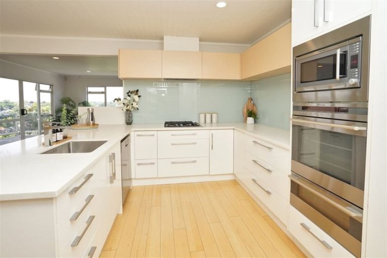 Photo of property in 94 Beerescourt Road, Beerescourt, Hamilton, 3200