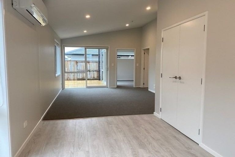 Photo of property in 17a Tiria Drive, Papamoa Beach, Papamoa, 3118