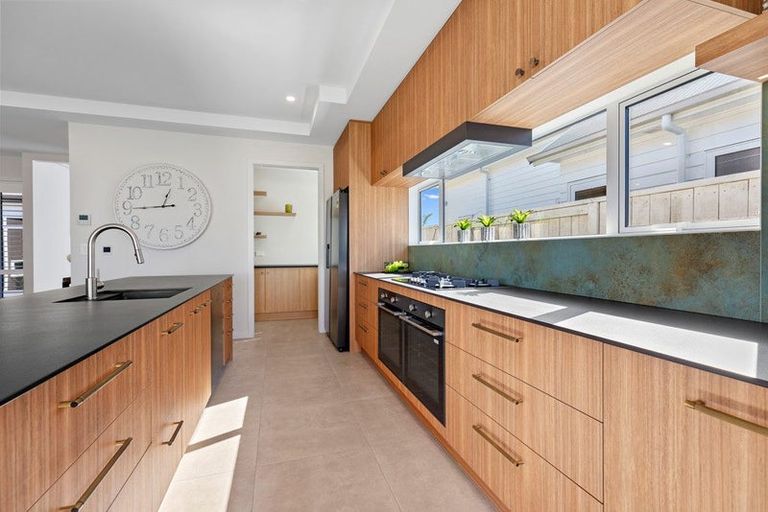 Photo of property in 8 Montiicola Drive, Papamoa Beach, Papamoa, 3118