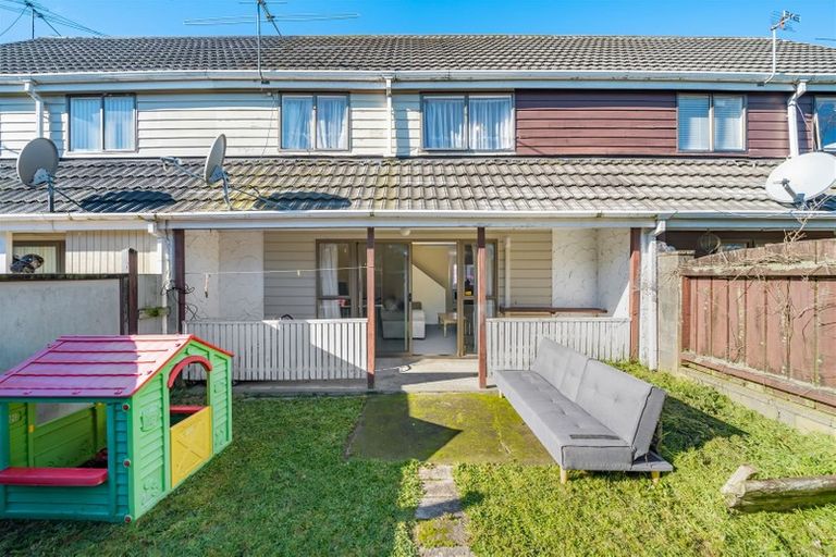 Photo of property in 8 Mchattie Lane, Clouston Park, Upper Hutt, 5018
