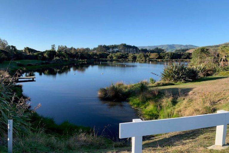 Photo of property in 5 Lambert Way, Paraparaumu, 5032