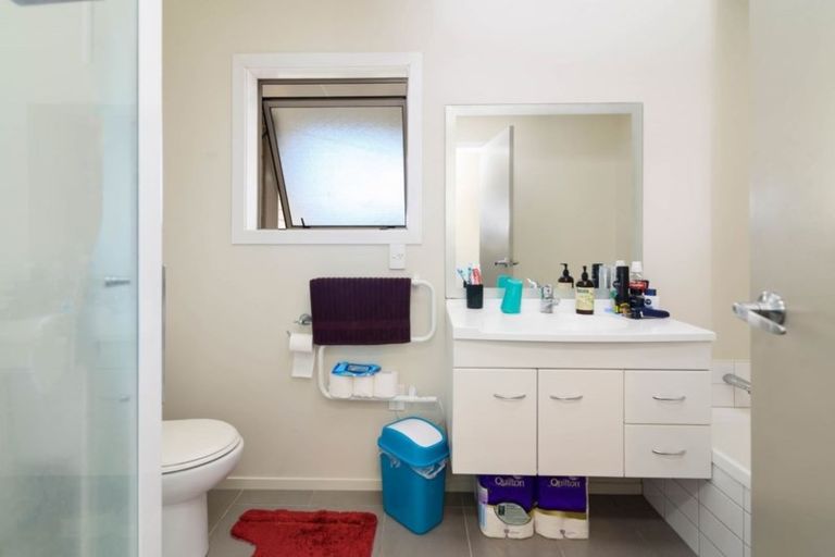 Photo of property in 52/64 Kawaha Point Road, Kawaha Point, Rotorua, 3010