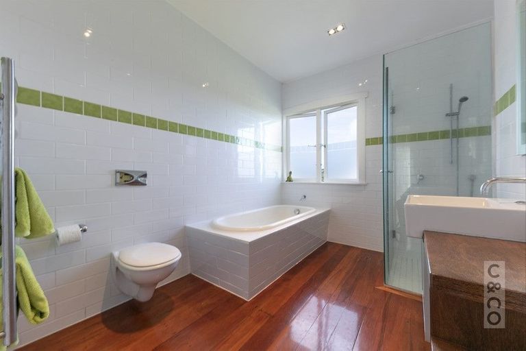 Photo of property in 315 School Road, Waimauku, 0881