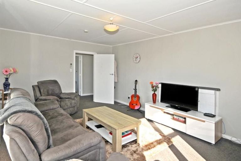 Photo of property in 76 Gordon Street, Avalon, Lower Hutt, 5011