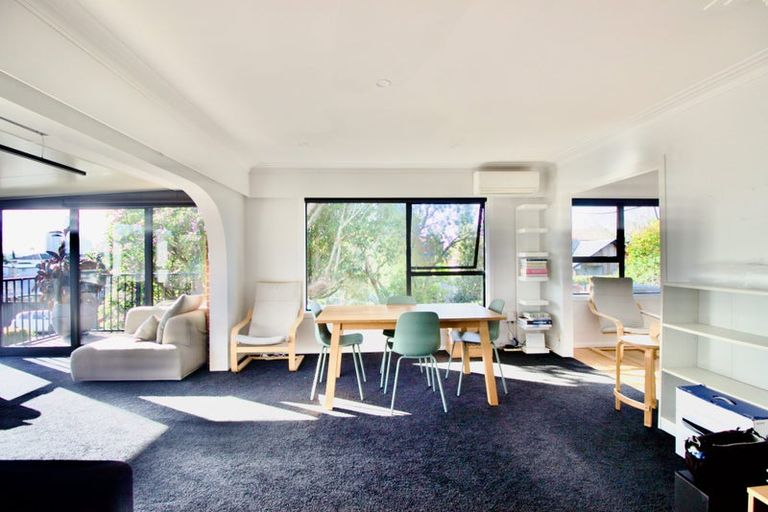 Photo of property in 1/18 Sydney Street, Hauraki, Auckland, 0622