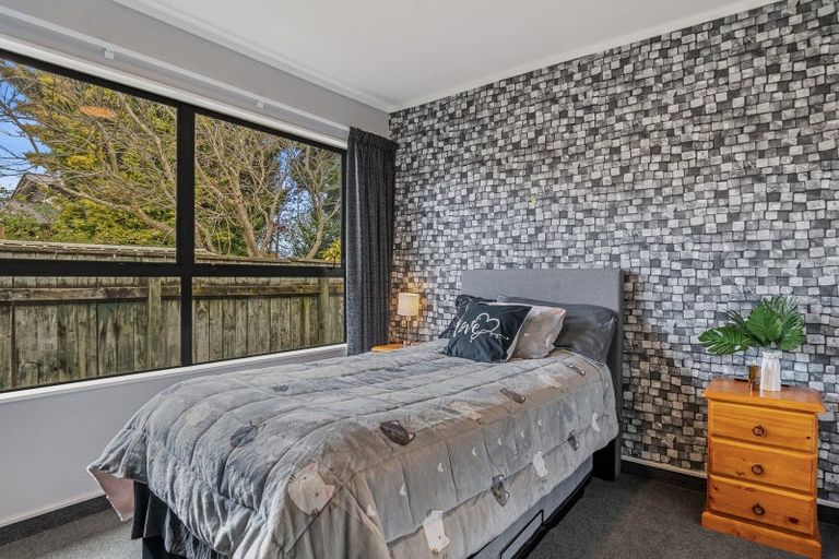 Photo of property in 15 Fairfield Road, Levin, 5510