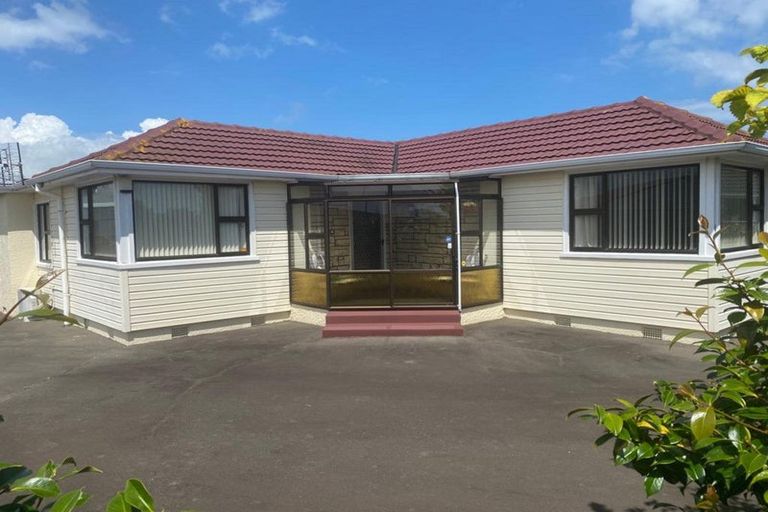 Photo of property in 4 Albert Street, Hawera, 4610