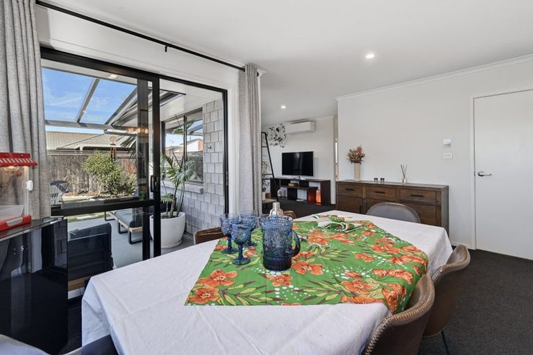 Photo of property in 15 Kanapa Close, Papamoa, 3118