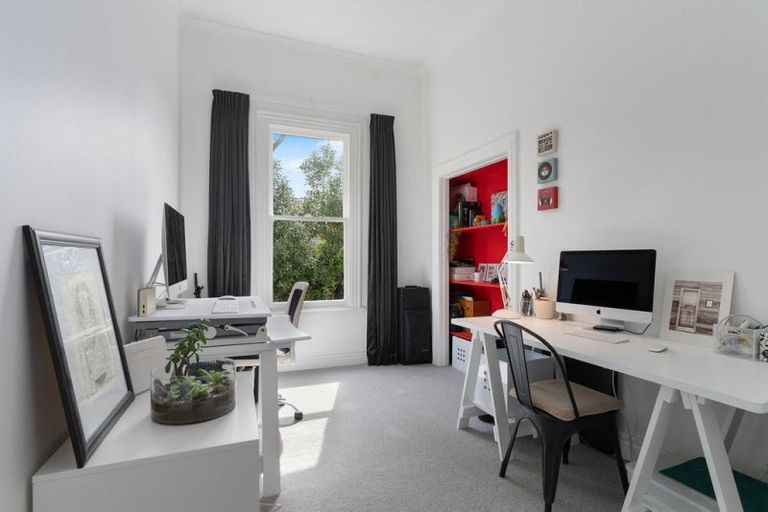 Photo of property in 250 Main Street, Greytown, 5712