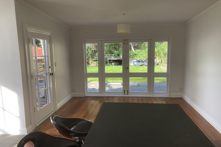 Photo of property in 31 Scarborough Terrace, Mount Victoria, Wellington, 6011