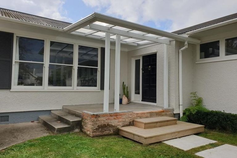 Photo of property in 110a Williams Street, Cambridge, 3434