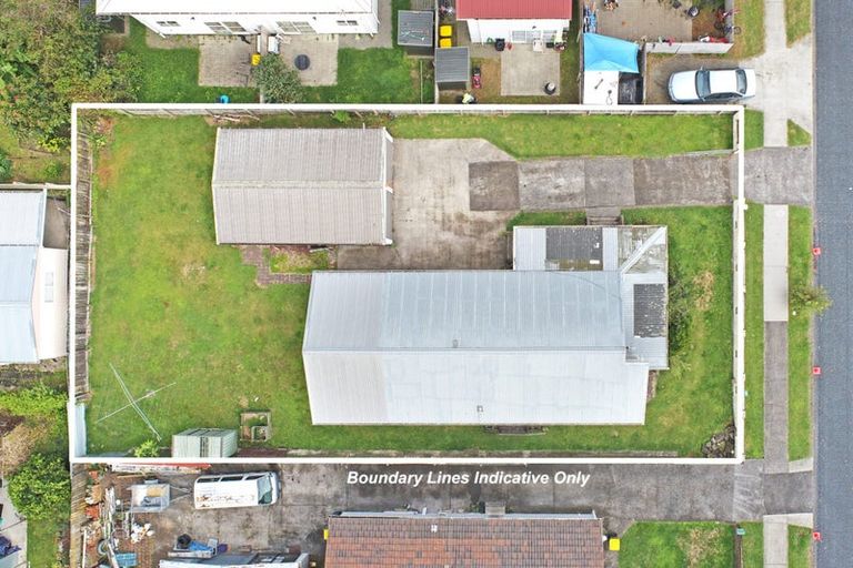 Photo of property in 17 Pukeroa Place, Papakura, 2110