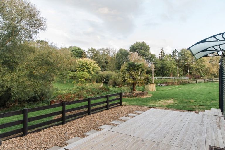 Photo of property in 261 Paparata Road, Bombay, 2675