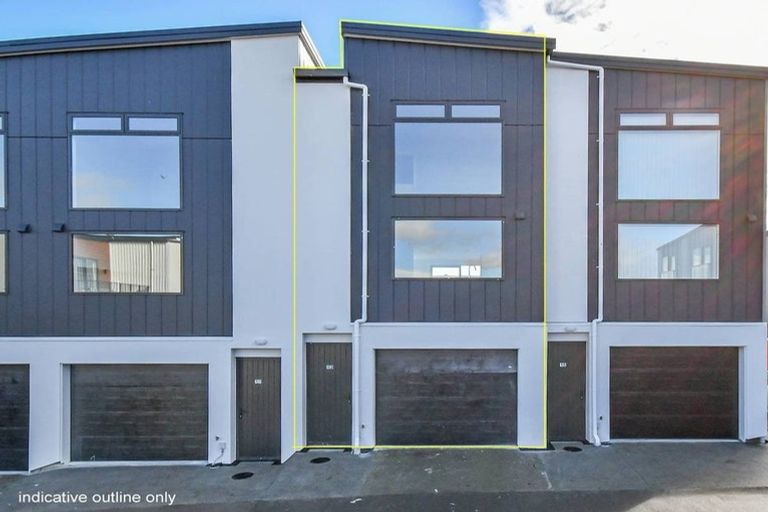 Photo of property in 13 Pukakaho Lane, Papatoetoe, Auckland, 2025