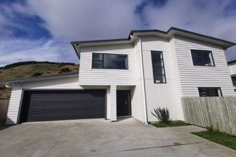 Photo of property in 7a Sandino Place, Grenada Village, Wellington, 6037