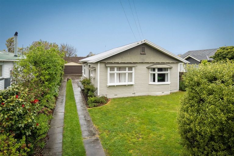 Photo of property in 6 Nortons Road, Avonhead, Christchurch, 8042