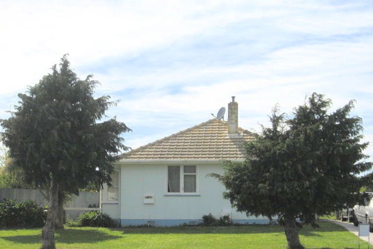 Photo of property in 2 Cambridge Terrace, Kaiti, Gisborne, 4010