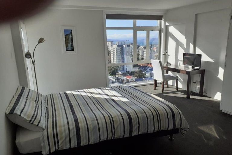 Photo of property in Fairmont Flats, 5a/20 Maarama Crescent, Aro Valley, Wellington, 6021