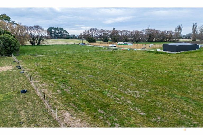 Photo of property in 8 Barrett Road, Spotswood, New Plymouth, 4310