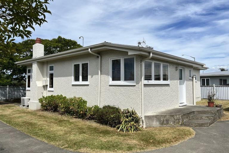 Photo of property in 1/395 Gloucester Street, Taradale, Napier, 4112