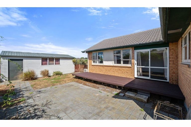 Photo of property in 23 James Drive, Woodend, 7610