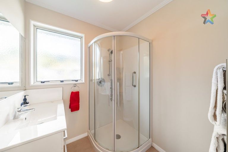 Photo of property in 104b Waiwhetu Road, Waterloo, Lower Hutt, 5011