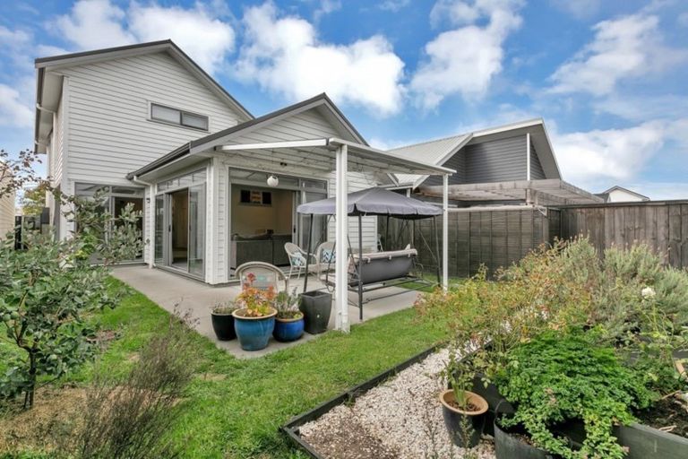 Photo of property in 5 Touhou Road, Hobsonville, Auckland, 0618