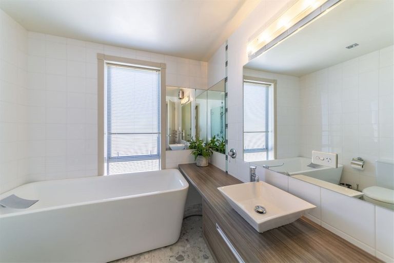 Photo of property in 108a Rossall Street, Merivale, Christchurch, 8014