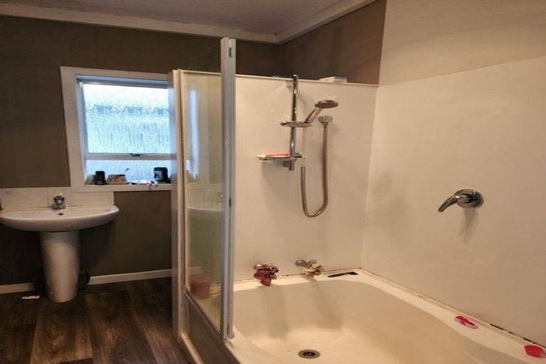 Photo of property in 73 Jenkin Street, Strathern, Invercargill, 9812