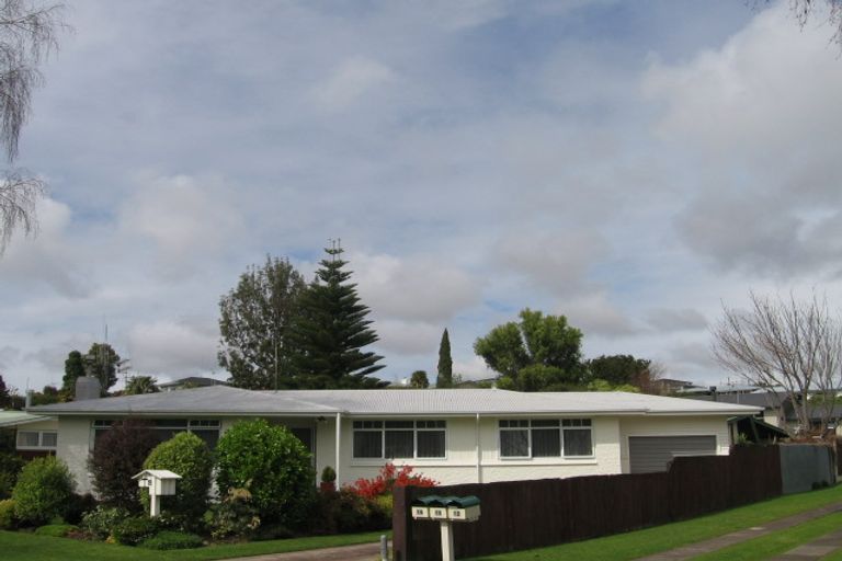Photo of property in 18 Pah Street, Matua, Tauranga, 3110