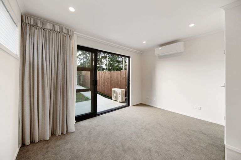 Photo of property in 5 Settlement Road, Papakura, 2110