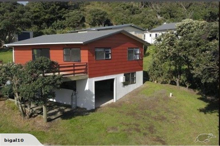 Photo of property in 49 Bayly Street, Baylys Beach, Dargaville, 0377
