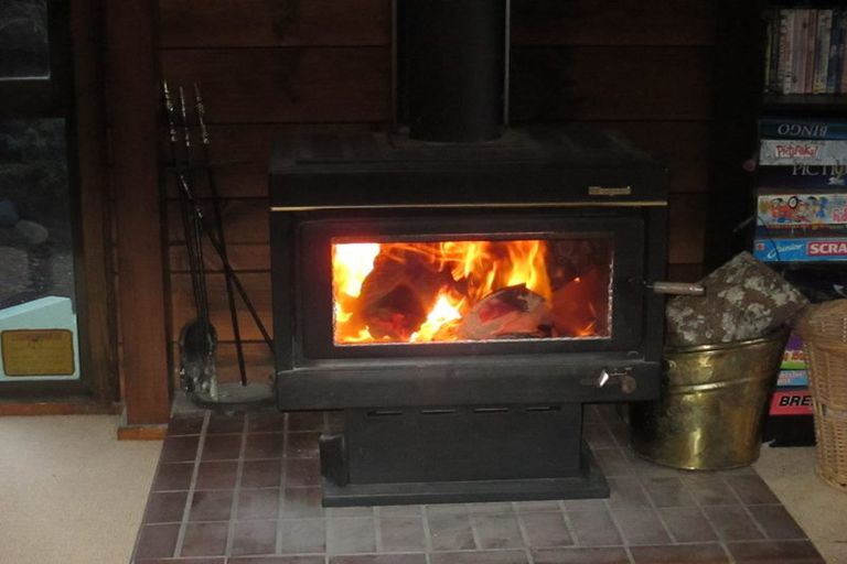 Photo of property in 1 Logan Road, Paeroa, 3600