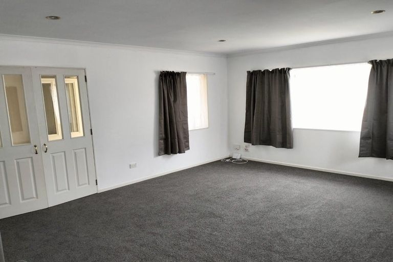 Photo of property in 31a Heretaunga Square, Silverstream, Upper Hutt, 5019