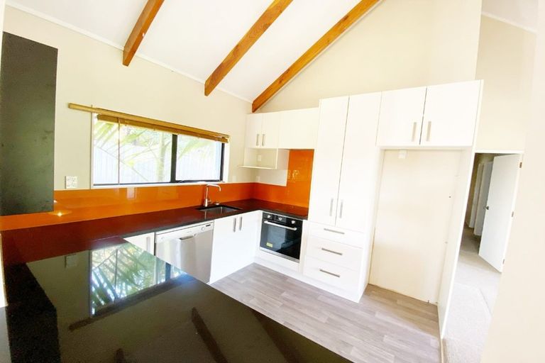 Photo of property in 14 Emery Grove, Bayview, Auckland, 0629