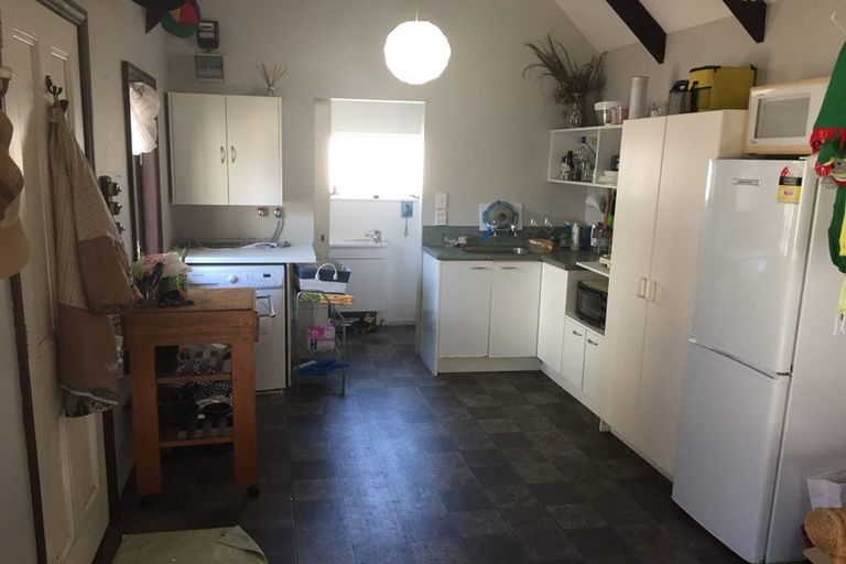 Photo of property in 2/166 Main Road, Redcliffs, Christchurch, 8081