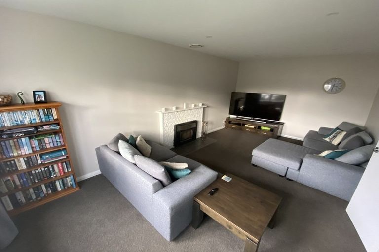 Photo of property in 43 Seddon Street, Wallaceville, Upper Hutt, 5018