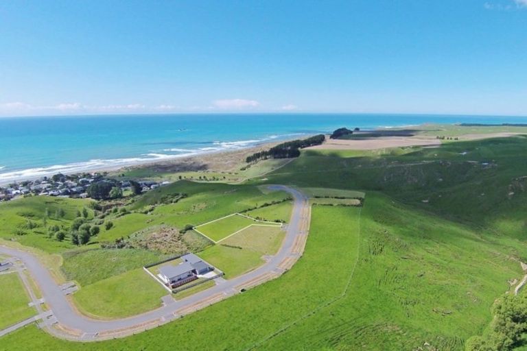 Photo of property in 35 Rochdale Road, Riversdale Beach, Masterton, 5872