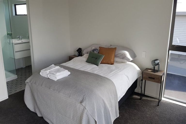 Photo of property in 1/176 Edgeware Road, Edgeware, Christchurch, 8013