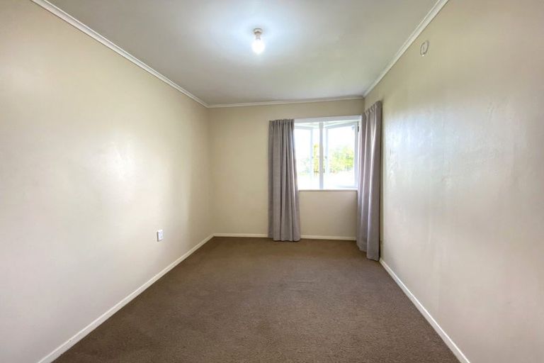Photo of property in 26 Sutton Crescent, Papakura, 2110