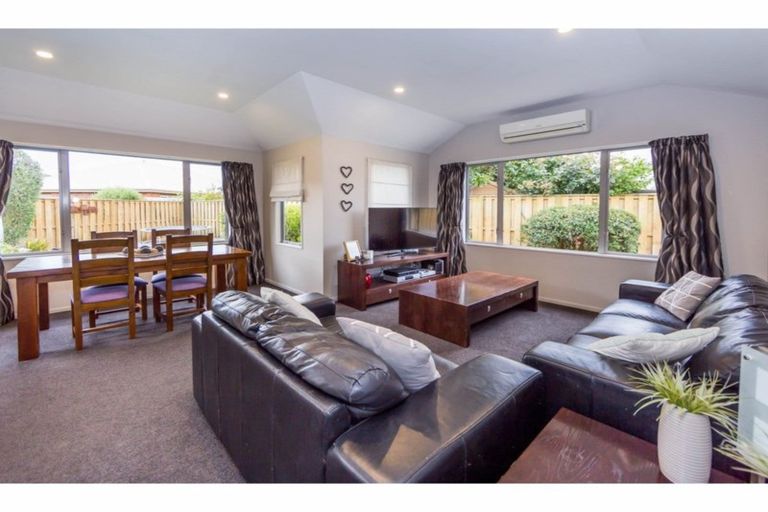 Photo of property in 37 Beechwood Drive, Northwood, Christchurch, 8051